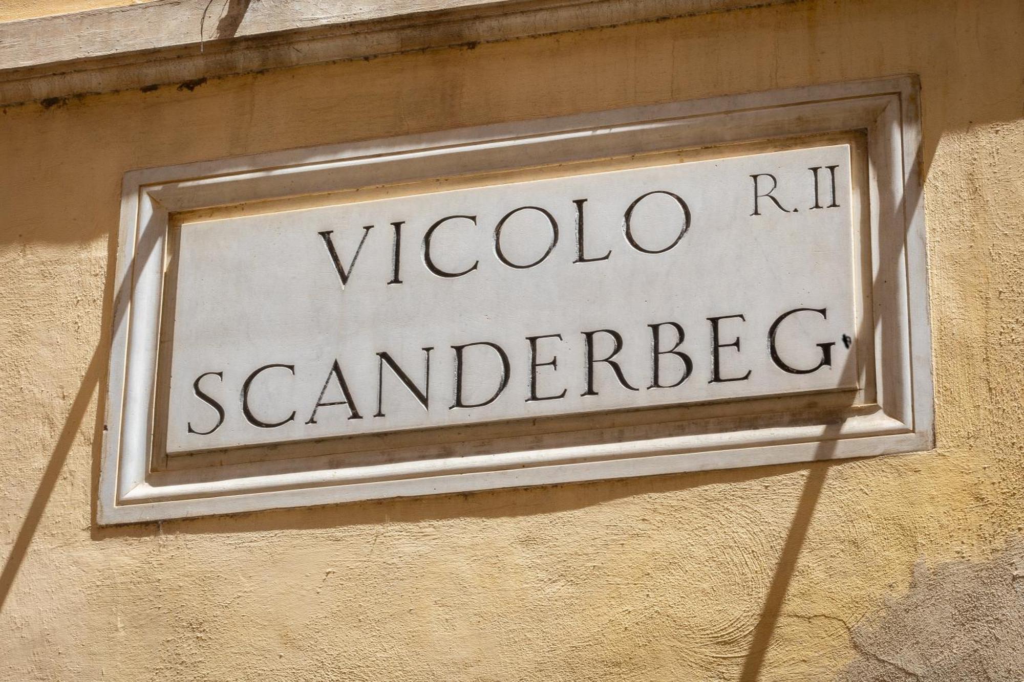 Luxury Suite Trevi Rome Exterior photo